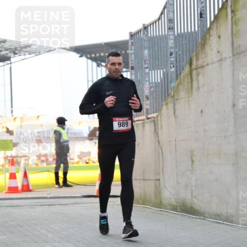 08.12.2024 - St. Pauli X-Mass-Run No. 14 H.Heesch http://msf.ph/oto/7494560 08.12.2024 09:59:07 Ziel 111, 488, 1105, 1119, 2722, 488, 989 meine-sportfotos.de