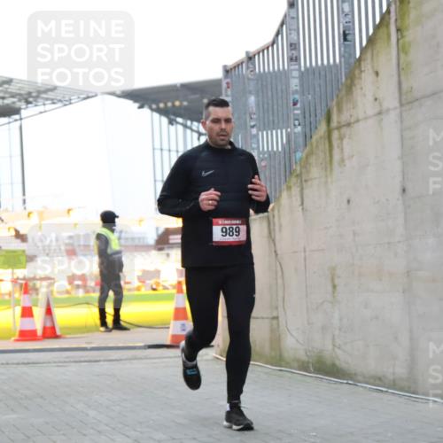 08.12.2024 - St. Pauli X-Mass-Run No. 14 H.Heesch http://msf.ph/oto/7494574 08.12.2024 09:59:07 Ziel 111, 488, 1105, 1119, 2722, 488, 989 meine-sportfotos.de