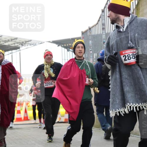 08.12.2024 - St. Pauli X-Mass-Run No. 14 H.Heesch http://msf.ph/oto/7494763 08.12.2024 10:07:21 Ziel 151, 719, 1940, 2062, 2212, 2346, 3083, 3337, 3343, 129, 165, 1007, 1720, 2099, 2208, 2843, 2861, 2888, 3338, 3342 meine-sportfotos.de