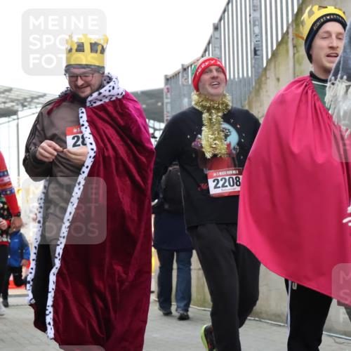 08.12.2024 - St. Pauli X-Mass-Run No. 14 H.Heesch http://msf.ph/oto/7494844 08.12.2024 10:07:23 Ziel 151, 1940, 2062, 2212, 2346, 2843, 2888, 3083, 3343, 129, 165, 1007, 1720, 2099, 2208, 2843, 2861, 2888, 3338, 3342 meine-sportfotos.de