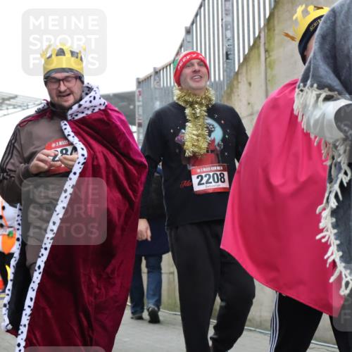 08.12.2024 - St. Pauli X-Mass-Run No. 14 H.Heesch http://msf.ph/oto/7494858 08.12.2024 10:07:23 Ziel 151, 1940, 2062, 2212, 2346, 2843, 2888, 3083, 3343, 129, 165, 1007, 1720, 2099, 2208, 2843, 2861, 2888, 3338, 3342 meine-sportfotos.de