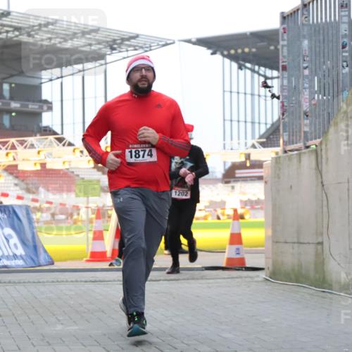 08.12.2024 - St. Pauli X-Mass-Run No. 14 H.Heesch http://msf.ph/oto/7494918 08.12.2024 09:59:31 Ziel 738, 1534, 1874, 2983, 3293, 1202, 1802, 1874, 3293 meine-sportfotos.de