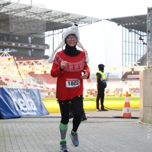 08.12.2024 - St. Pauli X-Mass-Run No. 14 H.Heesch http://msf.ph/oto/7495033 08.12.2024 09:59:34 Ziel 738, 1202, 1534, 1802, 1874, 2983, 3293, 1202, 1802 meine-sportfotos.de