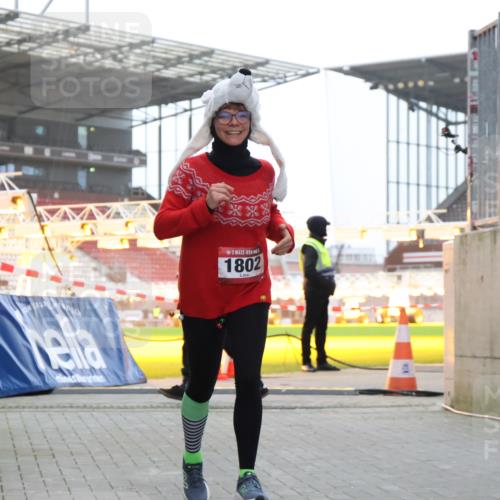 08.12.2024 - St. Pauli X-Mass-Run No. 14 H.Heesch http://msf.ph/oto/7495039 08.12.2024 09:59:34 Ziel 738, 1202, 1534, 1802, 1874, 2983, 3293, 1202, 1802 meine-sportfotos.de