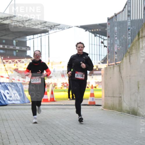 08.12.2024 - St. Pauli X-Mass-Run No. 14 H.Heesch http://msf.ph/oto/7495439 08.12.2024 09:59:51 Ziel 431, 2746, 2762, 190, 2762, 3156, 3157 meine-sportfotos.de