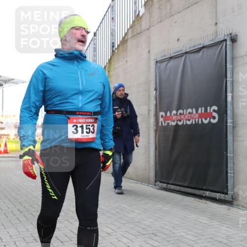 08.12.2024 - St. Pauli X-Mass-Run No. 14 H.Heesch http://msf.ph/oto/7495453 08.12.2024 10:07:38 Ziel 129, 165, 892, 1007, 1124, 1426, 1720, 2099, 2208, 2861, 3153, 3338, 3342, 1124 meine-sportfotos.de