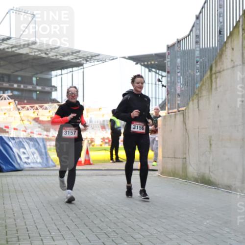 08.12.2024 - St. Pauli X-Mass-Run No. 14 H.Heesch http://msf.ph/oto/7495461 08.12.2024 09:59:51 Ziel 431, 2746, 2762, 190, 2762, 3156, 3157 meine-sportfotos.de