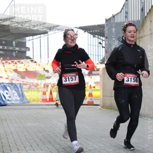 08.12.2024 - St. Pauli X-Mass-Run No. 14 H.Heesch http://msf.ph/oto/7495509 08.12.2024 09:59:52 Ziel 431, 2746, 2762, 3156, 3157, 190, 2762, 3156, 3157 meine-sportfotos.de