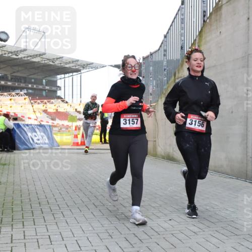 08.12.2024 - St. Pauli X-Mass-Run No. 14 H.Heesch http://msf.ph/oto/7495542 08.12.2024 09:59:52 Ziel 431, 2746, 2762, 3156, 3157, 190, 2762, 3156, 3157 meine-sportfotos.de