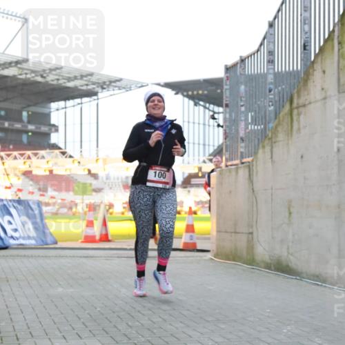 08.12.2024 - St. Pauli X-Mass-Run No. 14 H.Heesch http://msf.ph/oto/7495818 08.12.2024 10:00:02 Ziel 100, 190, 2762, 3156, 3157, 100, 2932 meine-sportfotos.de