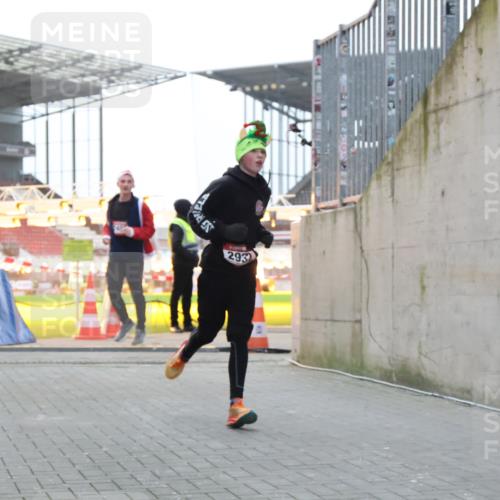 08.12.2024 - St. Pauli X-Mass-Run No. 14 H.Heesch http://msf.ph/oto/7495910 08.12.2024 10:00:04 Ziel 100, 190, 2762, 2932, 3156, 3157, 100, 2932, 3294 meine-sportfotos.de