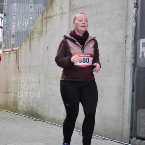08.12.2024 - St. Pauli X-Mass-Run No. 14 H.Heesch http://msf.ph/oto/7496309 08.12.2024 10:08:17 Ziel 9, 11, 1297, 2350, 2501, 3010, 3012, 83, 309, 328, 580, 1390, 2587, 2716, 2968, 2969 meine-sportfotos.de