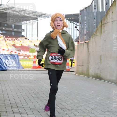 08.12.2024 - St. Pauli X-Mass-Run No. 14 H.Heesch http://msf.ph/oto/7496310 08.12.2024 10:00:15 Ziel 100, 2478, 2480, 2932, 2958, 3294, 123, 2478, 2480, 2739, 2958 meine-sportfotos.de