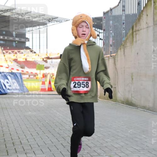 08.12.2024 - St. Pauli X-Mass-Run No. 14 H.Heesch http://msf.ph/oto/7496324 08.12.2024 10:00:15 Ziel 100, 2478, 2480, 2932, 2958, 3294, 123, 2478, 2480, 2739, 2958 meine-sportfotos.de