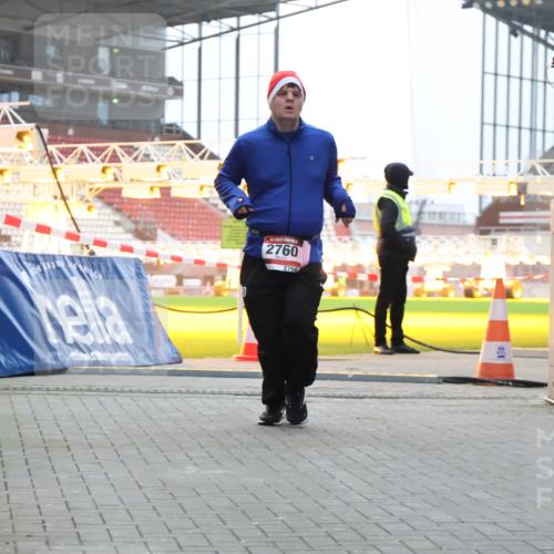 08.12.2024 - St. Pauli X-Mass-Run No. 14 H.Heesch http://msf.ph/oto/7497132 08.12.2024 10:00:50 Ziel 174, 259, 484, 608, 1393, 3013, 3015, 3170, 1393, 1725, 2760 meine-sportfotos.de