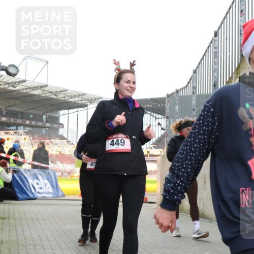 08.12.2024 - St. Pauli X-Mass-Run No. 14 H.Heesch http://msf.ph/oto/7497474 08.12.2024 10:08:59 Ziel 23, 292, 301, 436, 449, 731, 997, 1026, 1167, 1183, 1310, 1952, 1961, 2753, 23, 54, 136, 449, 451, 731, 1167, 1183 meine-sportfotos.de