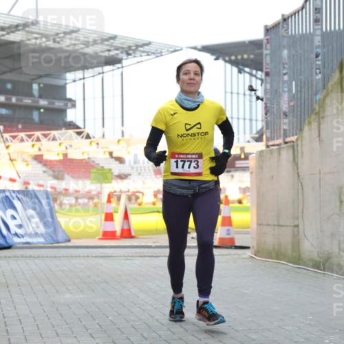 08.12.2024 - St. Pauli X-Mass-Run No. 14 H.Heesch http://msf.ph/oto/7497542 08.12.2024 10:01:18 Ziel 642, 1773, 2808, 2809, 3033, 410, 1750, 1773, 2447, 2808, 2809, 3033 meine-sportfotos.de