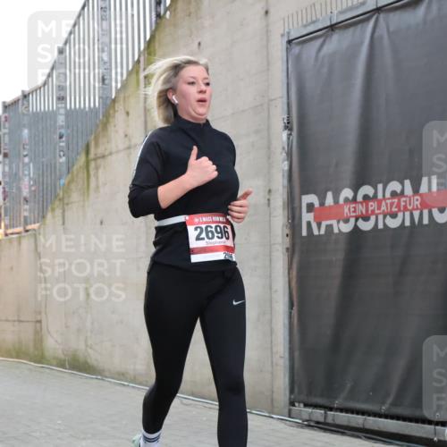08.12.2024 - St. Pauli X-Mass-Run No. 14 H.Heesch http://msf.ph/oto/7497773 08.12.2024 10:01:33 Ziel 410, 418, 1750, 2447, 418, 512, 713, 2696 meine-sportfotos.de