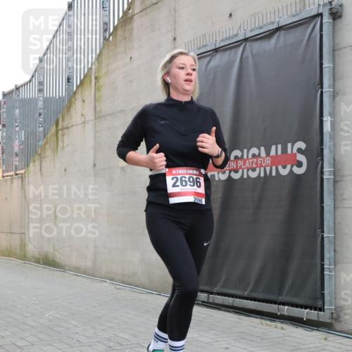 08.12.2024 - St. Pauli X-Mass-Run No. 14 H.Heesch http://msf.ph/oto/7497796 08.12.2024 10:01:33 Ziel 410, 418, 1750, 2447, 418, 512, 713, 2696 meine-sportfotos.de