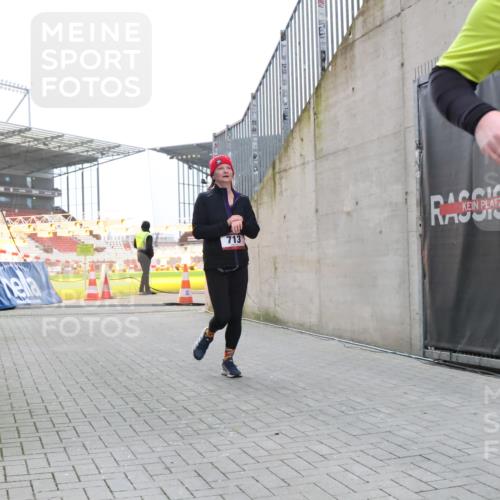08.12.2024 - St. Pauli X-Mass-Run No. 14 H.Heesch http://msf.ph/oto/7497856 08.12.2024 10:01:35 Ziel 410, 418, 1750, 2447, 2696, 418, 512, 713, 946, 2696 meine-sportfotos.de