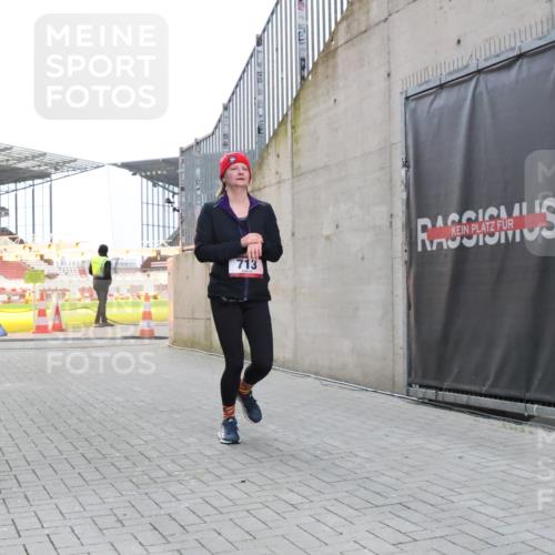 08.12.2024 - St. Pauli X-Mass-Run No. 14 H.Heesch http://msf.ph/oto/7497885 08.12.2024 10:01:35 Ziel 410, 418, 1750, 2447, 2696, 418, 512, 713, 946, 2696 meine-sportfotos.de