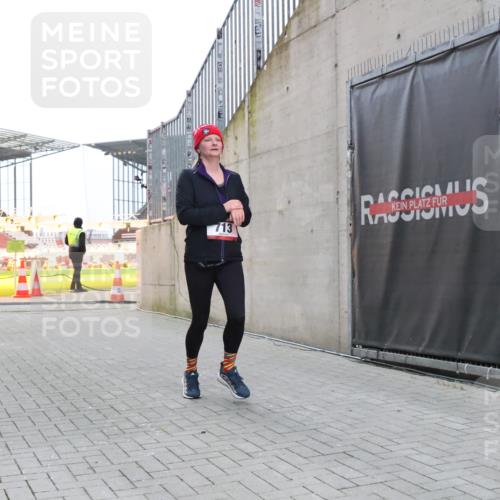 08.12.2024 - St. Pauli X-Mass-Run No. 14 H.Heesch http://msf.ph/oto/7497893 08.12.2024 10:01:35 Ziel 410, 418, 1750, 2447, 2696, 418, 512, 713, 946, 2696 meine-sportfotos.de