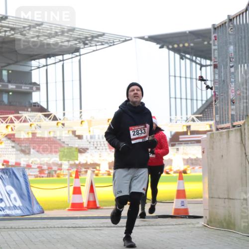 08.12.2024 - St. Pauli X-Mass-Run No. 14 H.Heesch http://msf.ph/oto/7498319 08.12.2024 10:02:04 Ziel 41, 1246, 2818, 3254, 3340, 3341, 86, 1751, 2302, 2833 meine-sportfotos.de