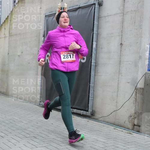 08.12.2024 - St. Pauli X-Mass-Run No. 14 H.Heesch http://msf.ph/oto/7498899 08.12.2024 10:02:20 Ziel 86, 1751, 2302, 2361, 2362, 2817, 2826, 3093, 1784, 2817, 2965, 3304 meine-sportfotos.de