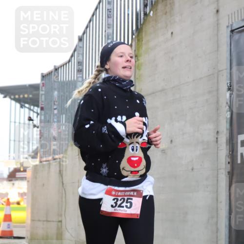 08.12.2024 - St. Pauli X-Mass-Run No. 14 H.Heesch http://msf.ph/oto/7499086 08.12.2024 10:09:22 Ziel 325, 930, 1156, 1159, 2205, 325, 2749, 2752 meine-sportfotos.de