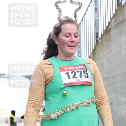 08.12.2024 - St. Pauli X-Mass-Run No. 14 H.Heesch http://msf.ph/oto/7499883 08.12.2024 10:02:59 Ziel 187, 479, 604, 609, 1275, 2211, 2334, 2371, 2898, 1018, 1275, 2211, 2426, 2898, 3104, 3105 meine-sportfotos.de