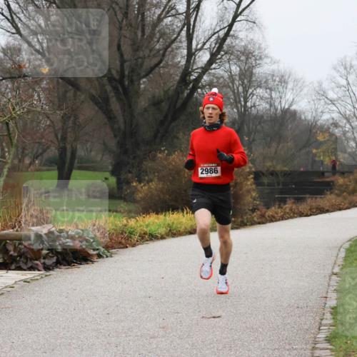 08.12.2024 - St. Pauli X-Mass-Run No. 14 Strokosch-Dieckow http://msf.ph/oto/7500494 08.12.2024 09:42:01 Laufen 2986 meine-sportfotos.de