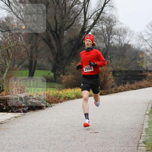 08.12.2024 - St. Pauli X-Mass-Run No. 14 Strokosch-Dieckow http://msf.ph/oto/7500499 08.12.2024 09:42:01 Laufen 2986 meine-sportfotos.de