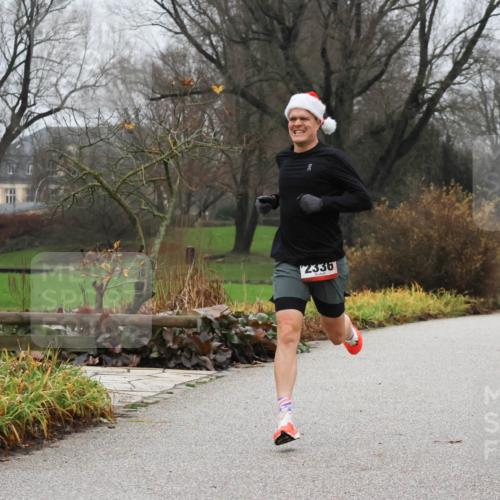 08.12.2024 - St. Pauli X-Mass-Run No. 14 Strokosch-Dieckow http://msf.ph/oto/7500534 08.12.2024 09:42:21 Laufen 2336 meine-sportfotos.de