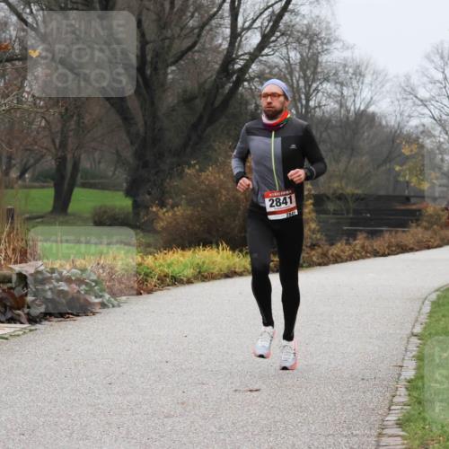 08.12.2024 - St. Pauli X-Mass-Run No. 14 Strokosch-Dieckow http://msf.ph/oto/7500570 08.12.2024 09:43:17 Laufen 2841, 2841 meine-sportfotos.de