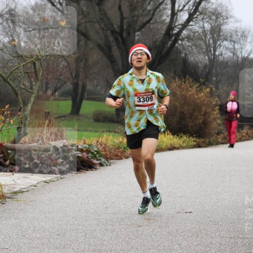 08.12.2024 - St. Pauli X-Mass-Run No. 14 Strokosch-Dieckow http://msf.ph/oto/7500592 08.12.2024 09:43:28 Laufen 3309, 3309 meine-sportfotos.de