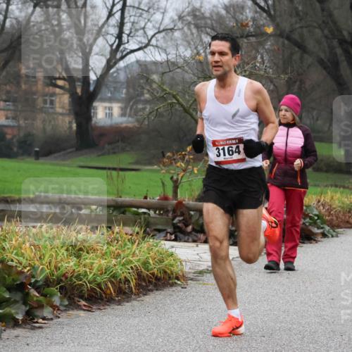 08.12.2024 - St. Pauli X-Mass-Run No. 14 Strokosch-Dieckow http://msf.ph/oto/7500625 08.12.2024 09:43:39 Laufen 14, 3164 meine-sportfotos.de