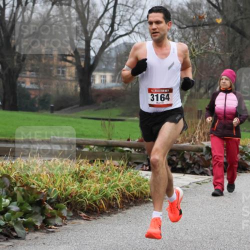 08.12.2024 - St. Pauli X-Mass-Run No. 14 Strokosch-Dieckow http://msf.ph/oto/7500634 08.12.2024 09:43:39 Laufen 14, 3164 meine-sportfotos.de
