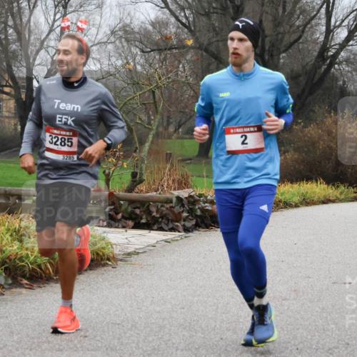 08.12.2024 - St. Pauli X-Mass-Run No. 14 Strokosch-Dieckow http://msf.ph/oto/7500693 08.12.2024 09:44:11 Laufen 3285, 3285, 2 meine-sportfotos.de