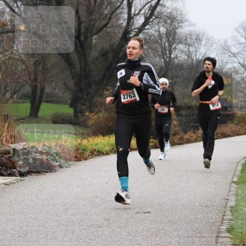 08.12.2024 - St. Pauli X-Mass-Run No. 14 Strokosch-Dieckow http://msf.ph/oto/7500735 08.12.2024 09:44:31 Laufen 2763, 36, 918 meine-sportfotos.de