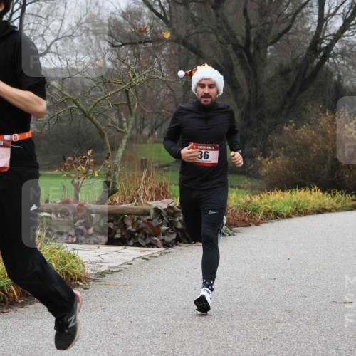 08.12.2024 - St. Pauli X-Mass-Run No. 14 Strokosch-Dieckow http://msf.ph/oto/7500760 08.12.2024 09:44:34 Laufen 14, 918, 14, 36 meine-sportfotos.de