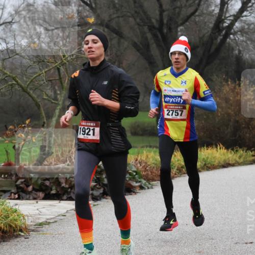 08.12.2024 - St. Pauli X-Mass-Run No. 14 Strokosch-Dieckow http://msf.ph/oto/7500820 08.12.2024 09:44:46 Laufen 14, 1921, 14, 2757 meine-sportfotos.de