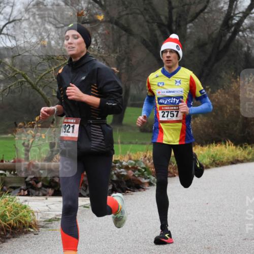 08.12.2024 - St. Pauli X-Mass-Run No. 14 Strokosch-Dieckow http://msf.ph/oto/7500826 08.12.2024 09:44:46 Laufen 14, 1921, 14, 2757 meine-sportfotos.de
