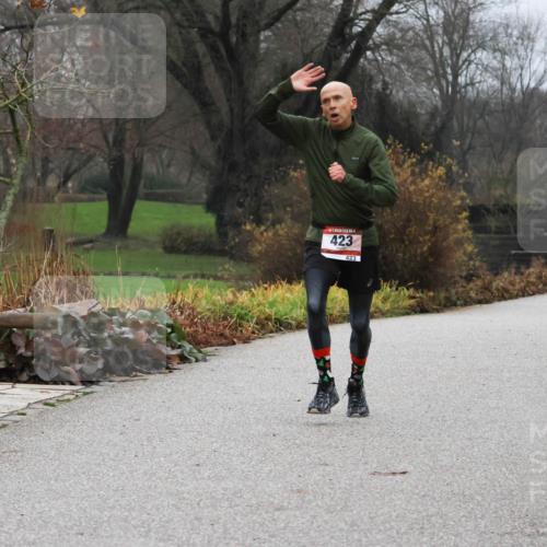 08.12.2024 - St. Pauli X-Mass-Run No. 14 Strokosch-Dieckow http://msf.ph/oto/7500859 08.12.2024 09:44:58 Laufen 423, 423 meine-sportfotos.de