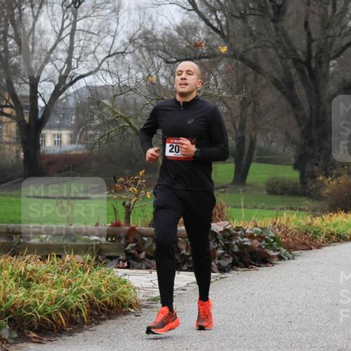 08.12.2024 - St. Pauli X-Mass-Run No. 14 Strokosch-Dieckow http://msf.ph/oto/7500972 08.12.2024 09:45:35 Laufen 20, 2844 meine-sportfotos.de