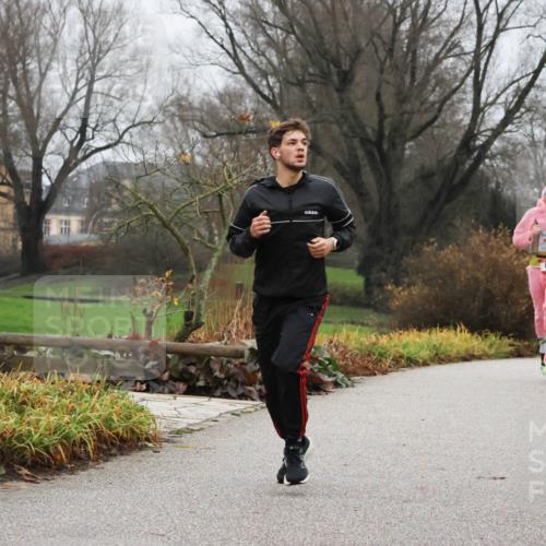 08.12.2024 - St. Pauli X-Mass-Run No. 14 Strokosch-Dieckow http://msf.ph/oto/7501029 08.12.2024 09:46:09 Laufen 859, 1948 meine-sportfotos.de