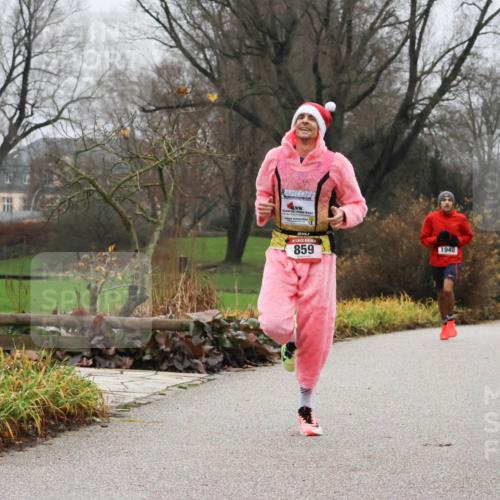 08.12.2024 - St. Pauli X-Mass-Run No. 14 Strokosch-Dieckow http://msf.ph/oto/7501050 08.12.2024 09:46:12 Laufen 859, 1948 meine-sportfotos.de