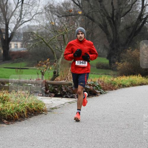 08.12.2024 - St. Pauli X-Mass-Run No. 14 Strokosch-Dieckow http://msf.ph/oto/7501068 08.12.2024 09:46:15 Laufen 1948 meine-sportfotos.de