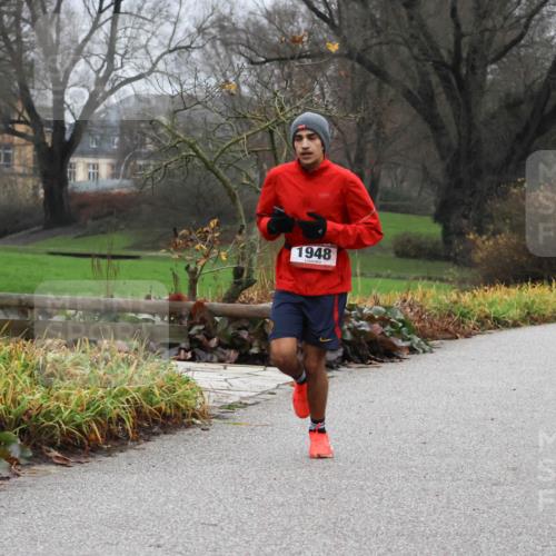 08.12.2024 - St. Pauli X-Mass-Run No. 14 Strokosch-Dieckow http://msf.ph/oto/7501075 08.12.2024 09:46:15 Laufen 1948 meine-sportfotos.de