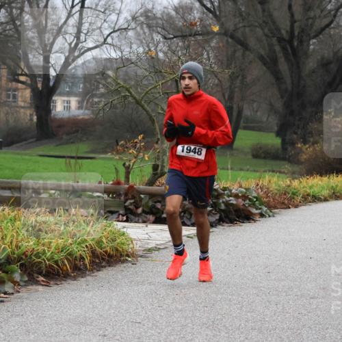 08.12.2024 - St. Pauli X-Mass-Run No. 14 Strokosch-Dieckow http://msf.ph/oto/7501077 08.12.2024 09:46:16 Laufen 1948 meine-sportfotos.de