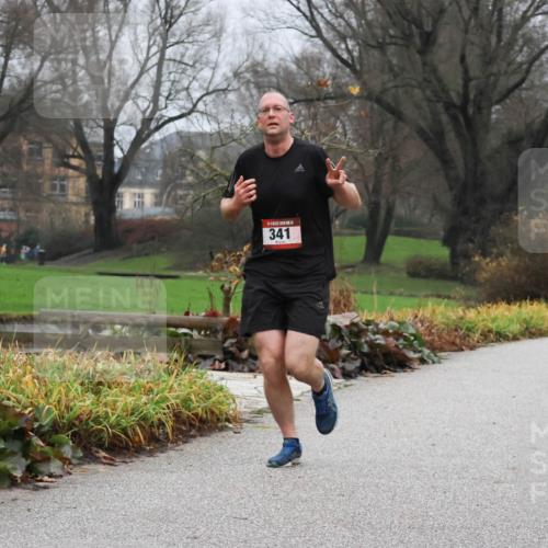 08.12.2024 - St. Pauli X-Mass-Run No. 14 Strokosch-Dieckow http://msf.ph/oto/7501107 08.12.2024 09:46:28 Laufen 341 meine-sportfotos.de